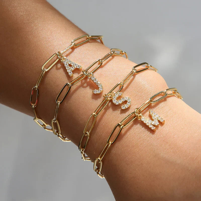 Bracciale con lettera minimalista | Oro