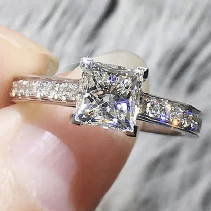 Anello Leontina Gualtieri | Oro bianco