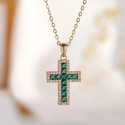 Collana con ciondolo a croce Solene Emerald | Oro