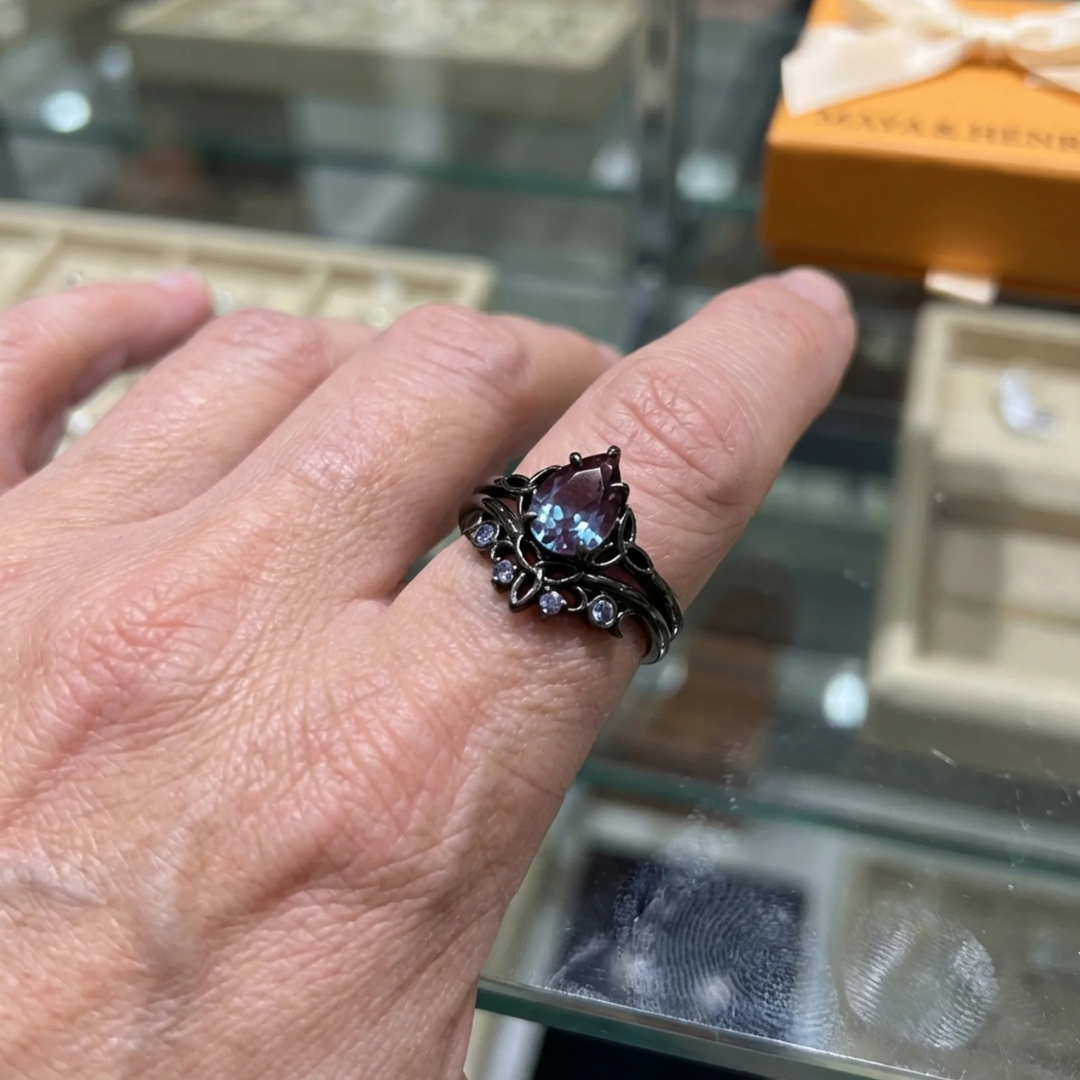 Amethyst Layers Ring | White Gold