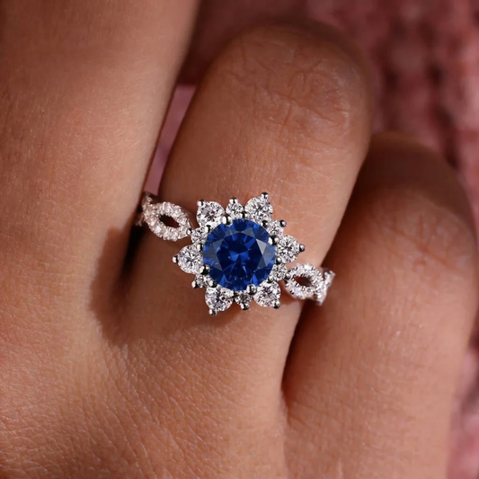Anello fiore in cristallo zaffiro | Oro bianco