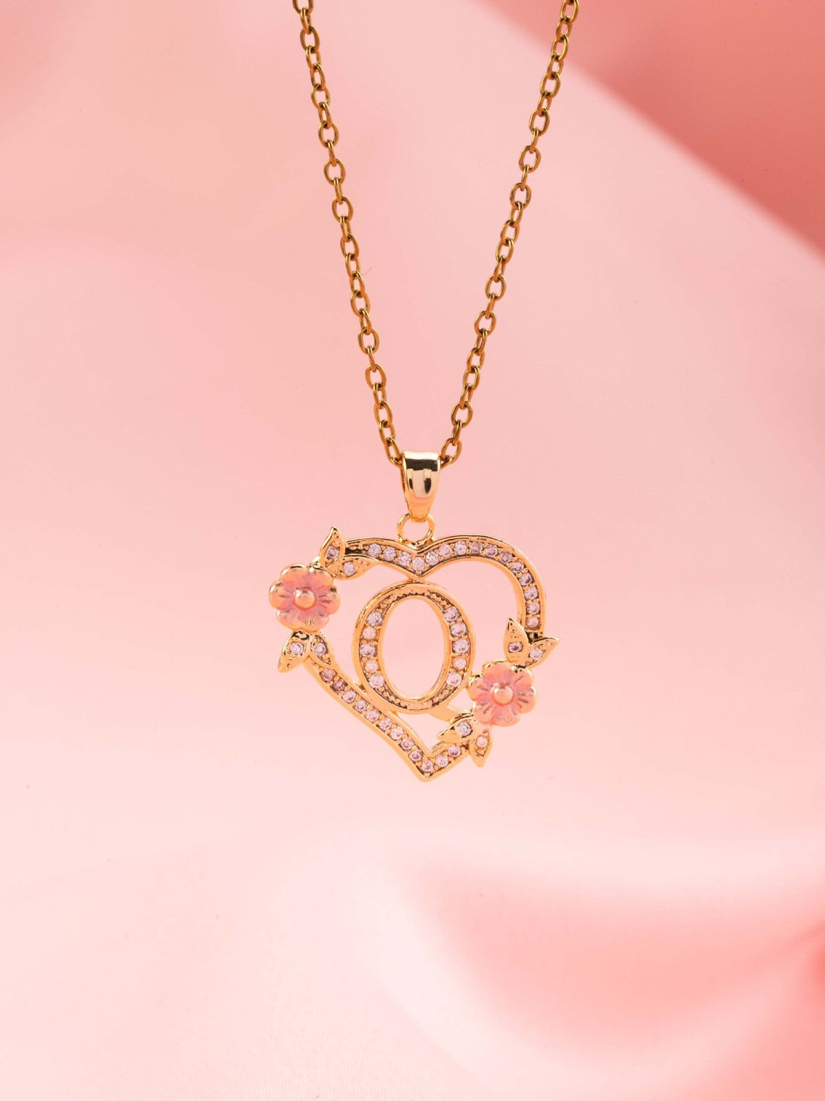 Collana con iniziale e charm floreale | Oro