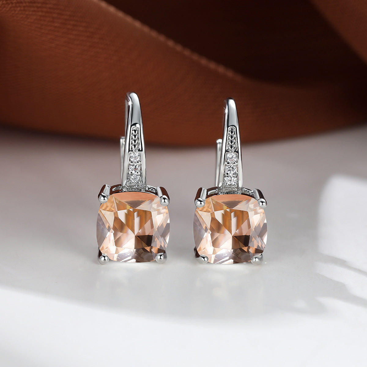 Orecchini a cerchio Mystic Stone | Oro