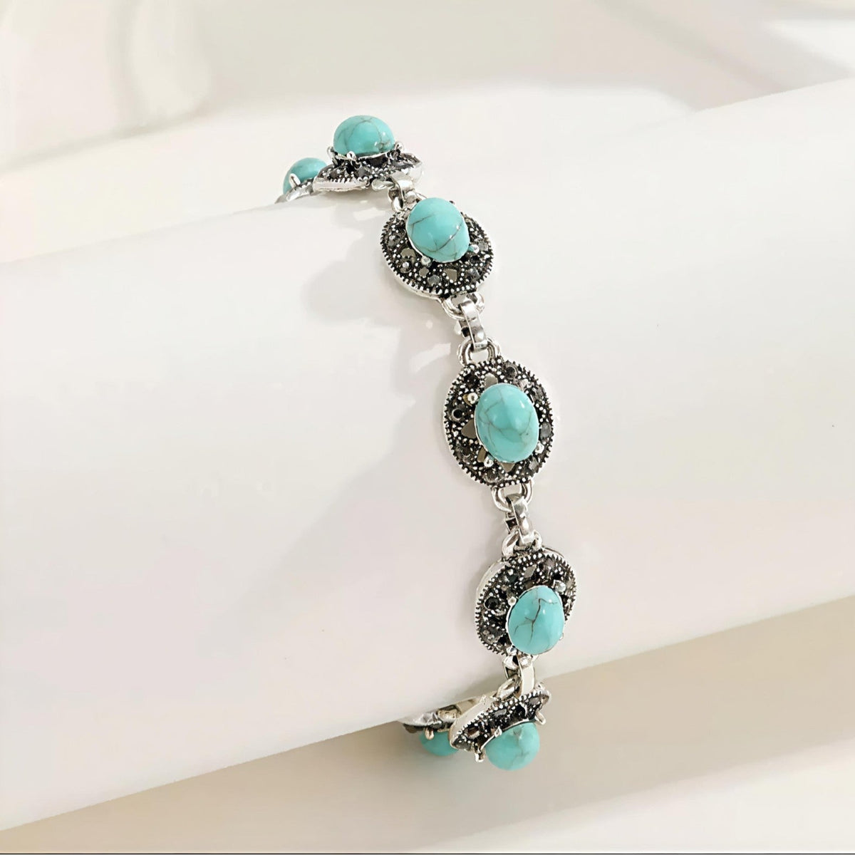 Bracciale Corvelle Noble Emblem | Oro bianco