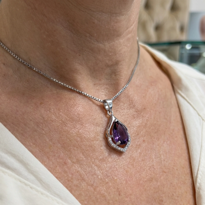 Collana con pendente a goccia Selvara Crescent | Oro bianco