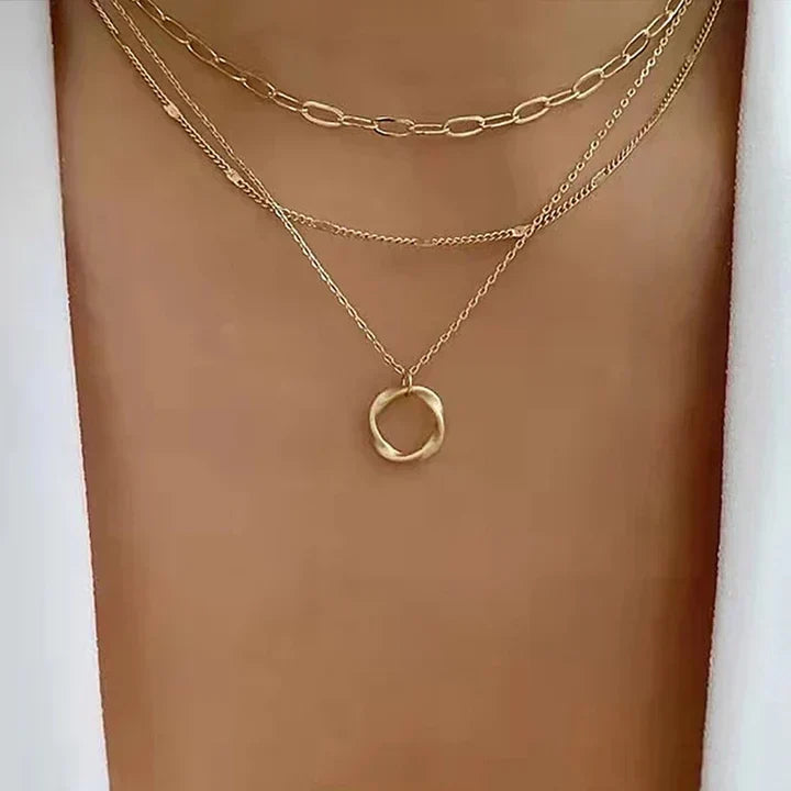 Claudia Prisca Necklace | Gold